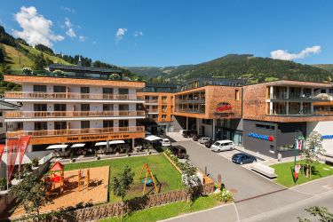 AlpenParks Hotel & Apartment Central Zell am See ****